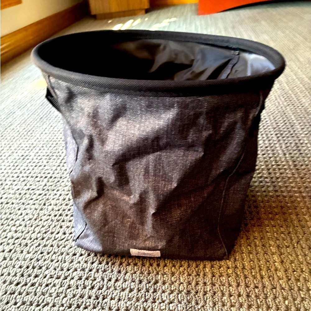 2 for $10: Thirty One  round storage bin